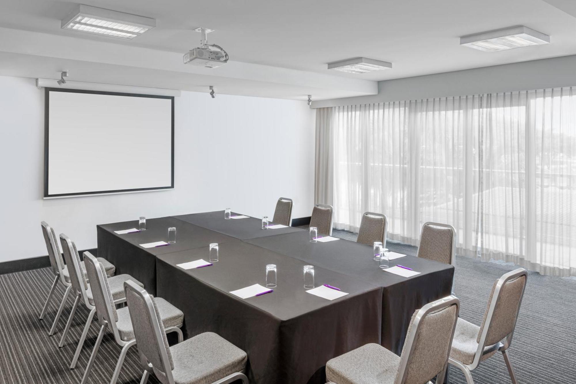 Vibe Hotel Darwin Waterfront Екстер'єр фото